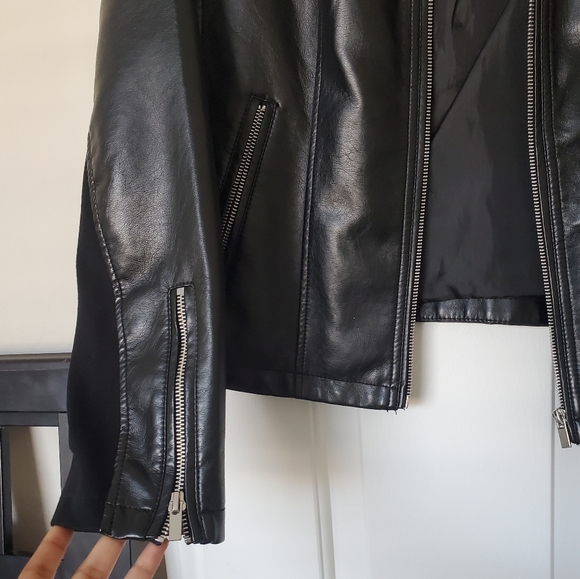 New York company Leather jacket. - Picture 4 of 6